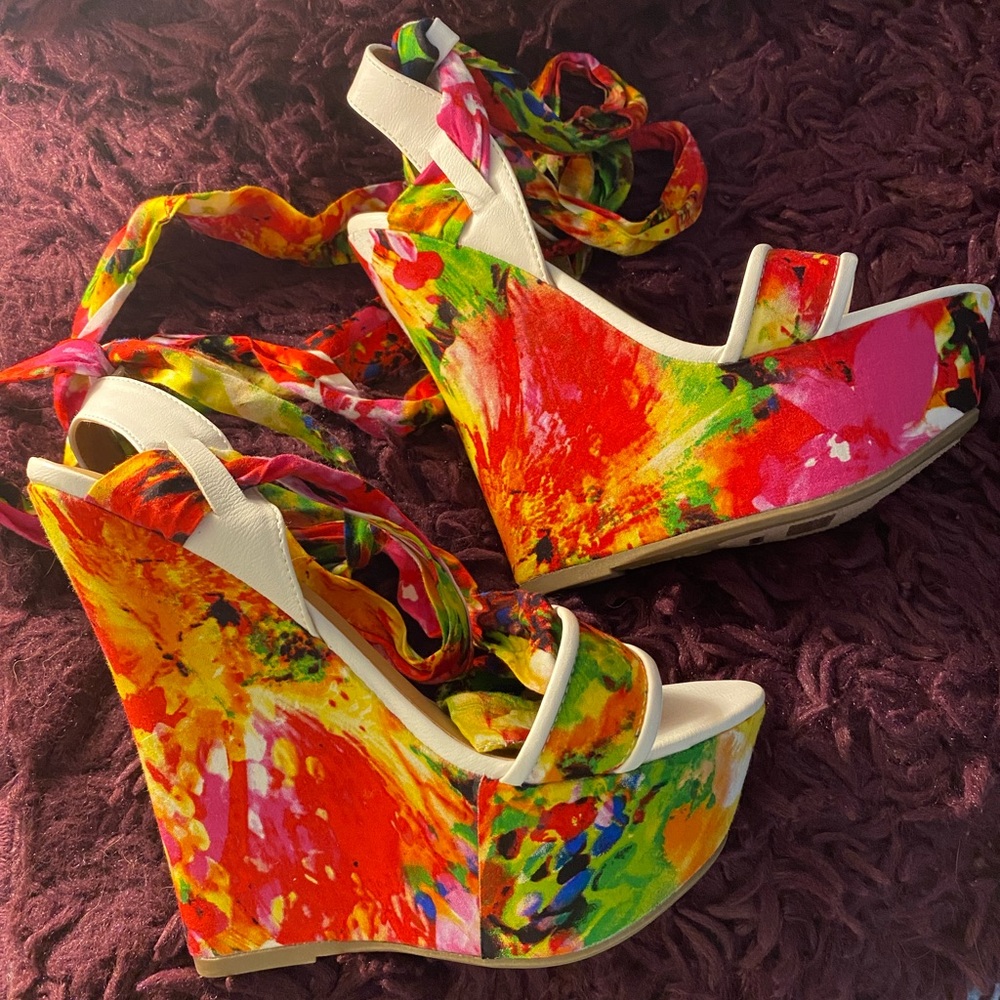 Multicolor Platform Tie-Up Wedge Sandals